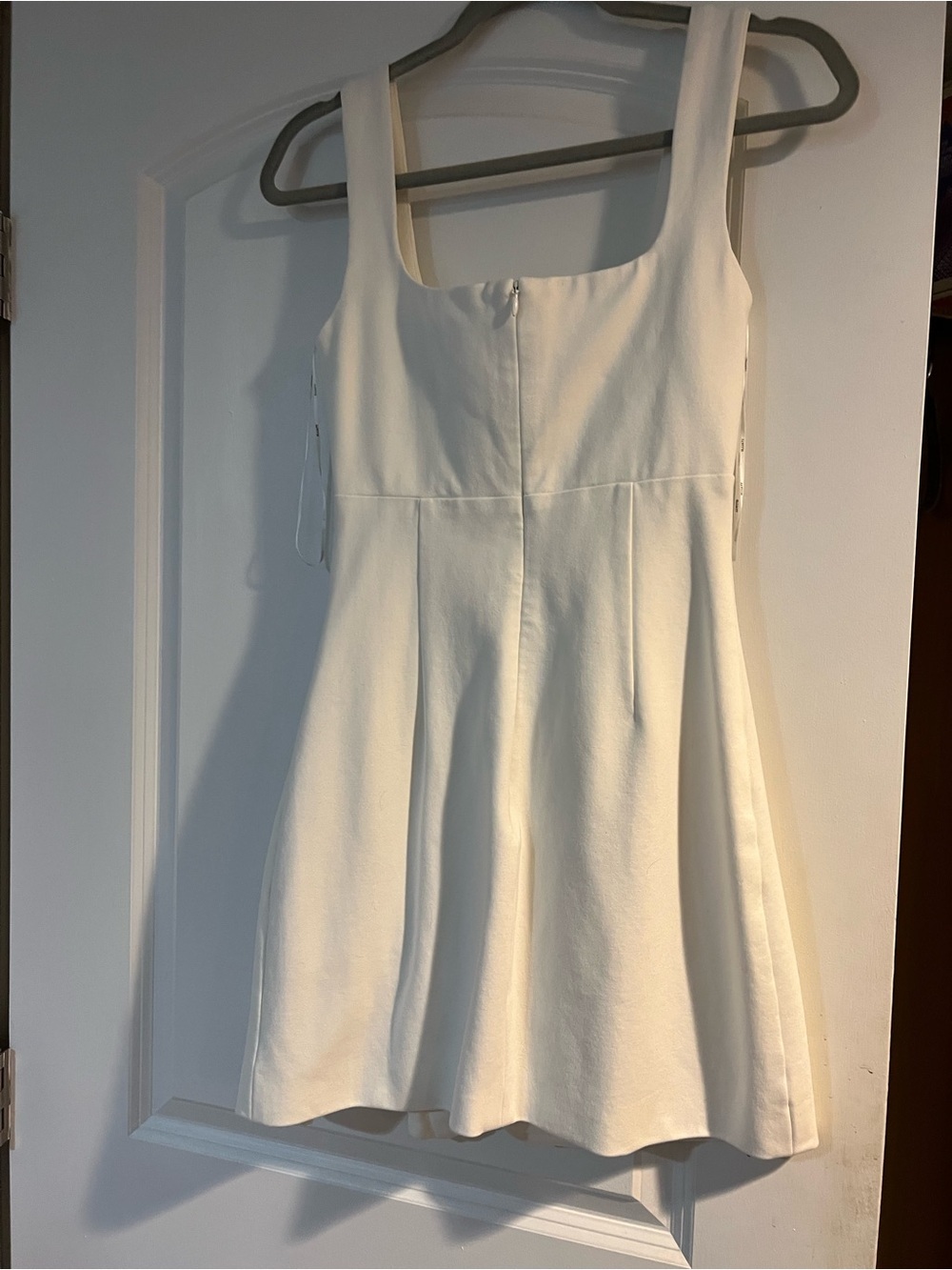 NWT Rays Dress in Ivory
ELLIATT - Picture 5 of 5